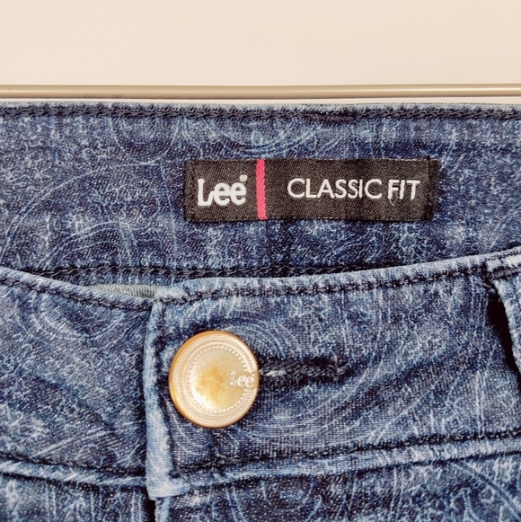 Lee Classis Fit Women's Paisley Print Jeans Size 6 Blue Denim Pants - Picture 3 of 11